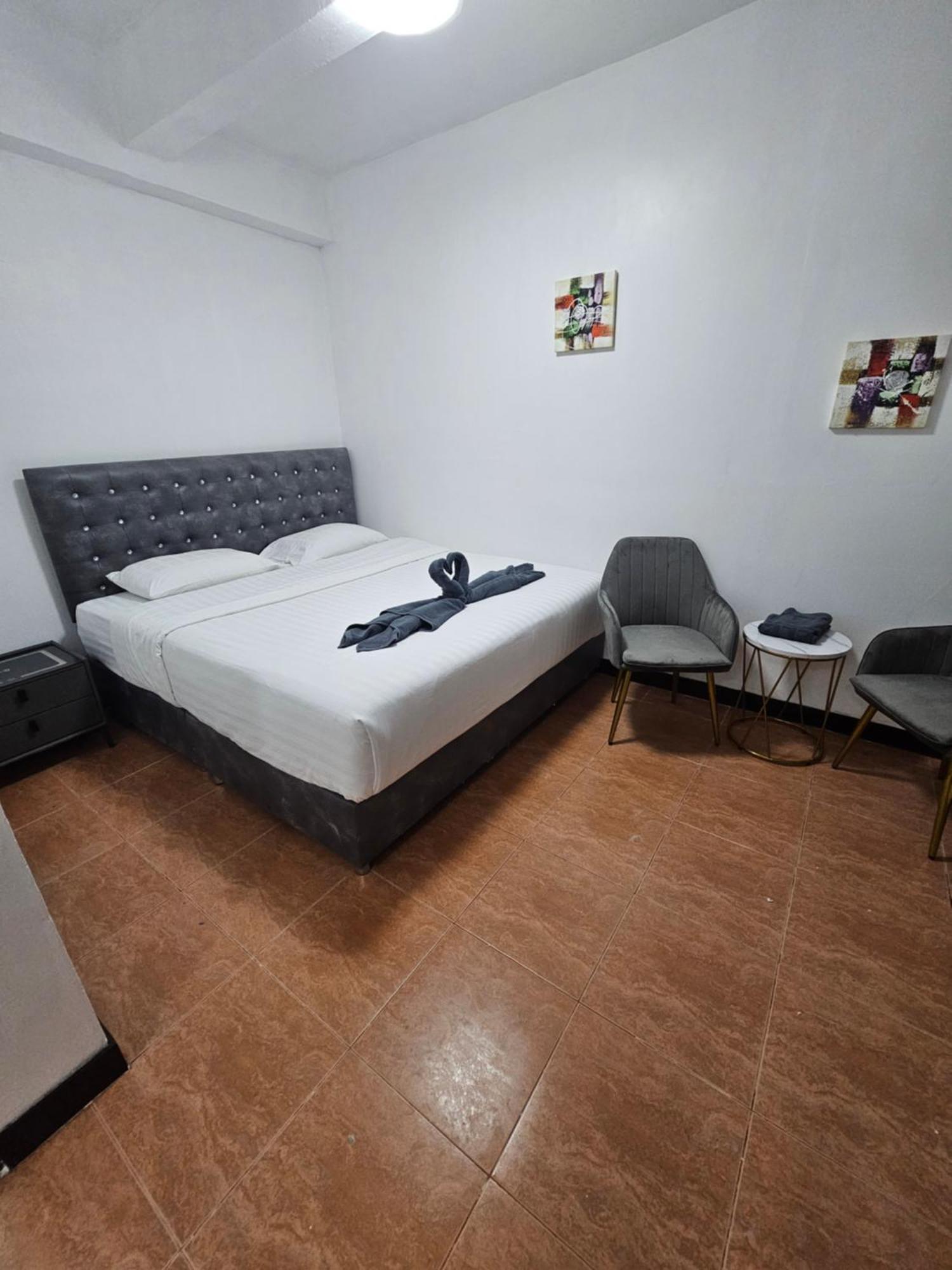 Happy Beach Jomtien Guesthouse Exterior photo